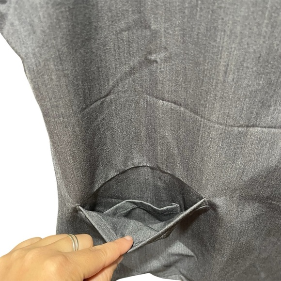 Figs Women's Casma 3-Pocket Scrub Too Gray Large Technical Collection - Picture 3 of 9